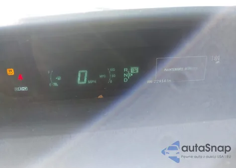 2015 Toyota Prius Four z USA, uszkodzony, nr VIN JTDKN3DU2F0462738